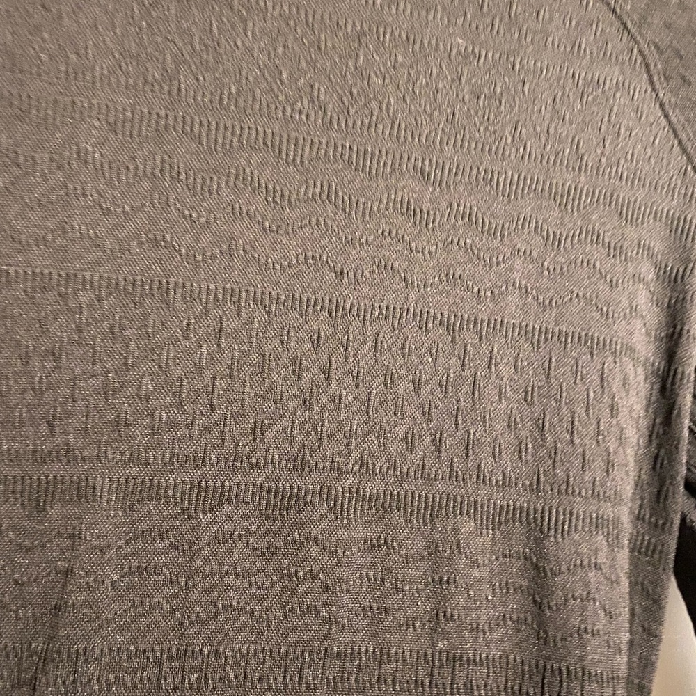 Lululemon Run Long Sleeve Hoodie. - Picture 4 of 4